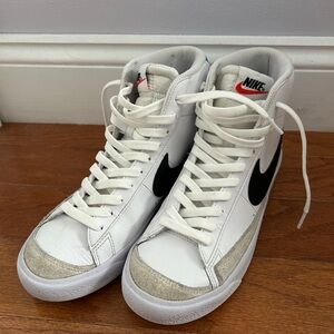 Nike Kids Blazer Mid 77 Vintage Sneaker 6Y